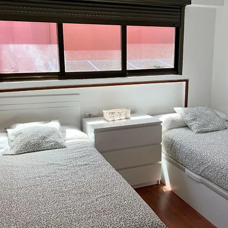 Duplex Para 8 Personas En Playa De Bastiagueiro *
